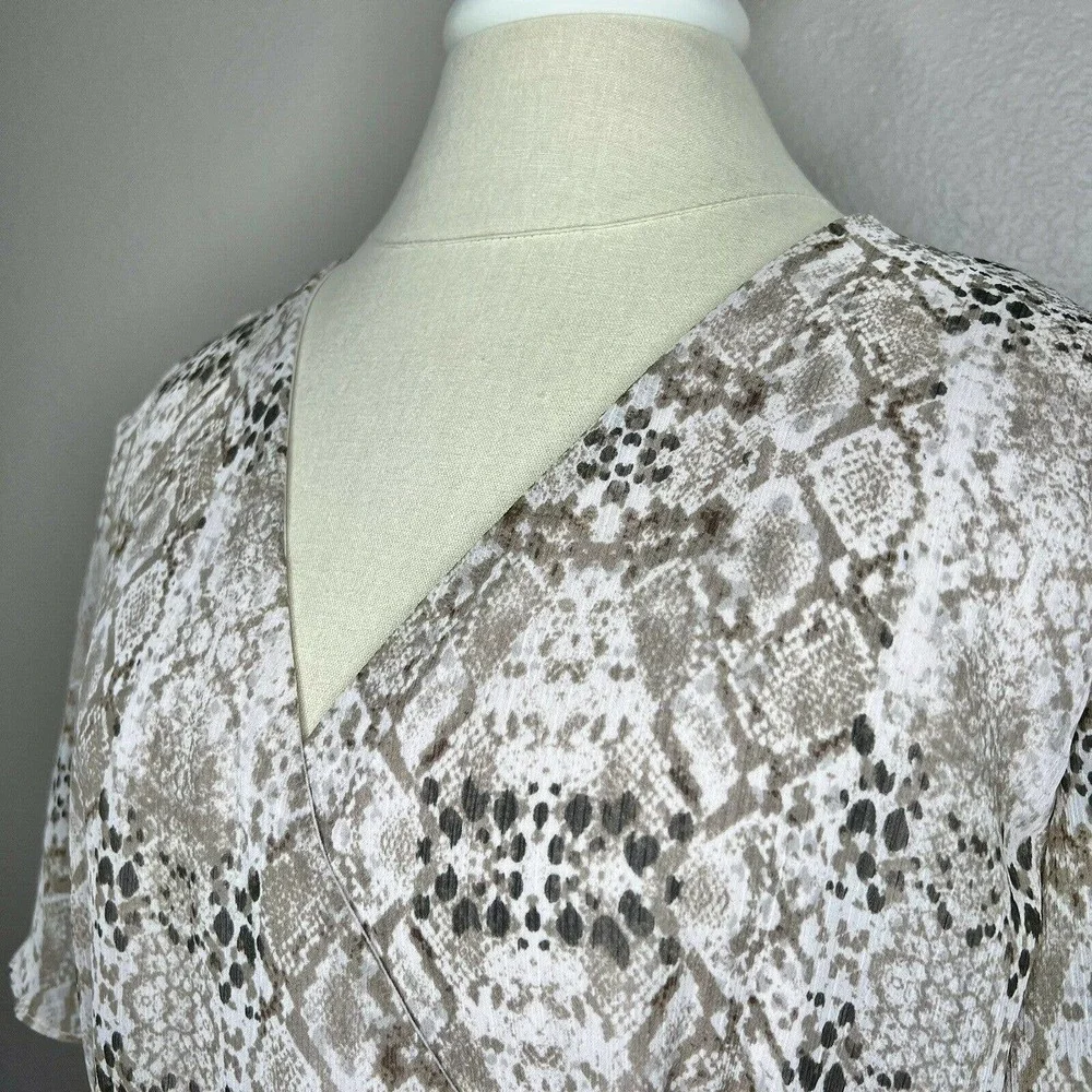 All in Favor ISABELLA Neutral Beige Snakeskin Short Sleeve Wrap Dress XL NWT - Picture 5 of 14